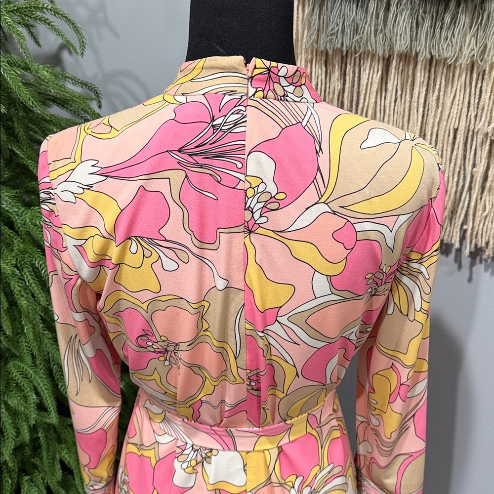 Tahari Arthur S. Levine Floral Sheath Dress Pink Yellow Size 4 Belted Retro Mod - Picture 6 of 8